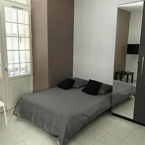 Appart hôtel Five Stars S2, Marseille